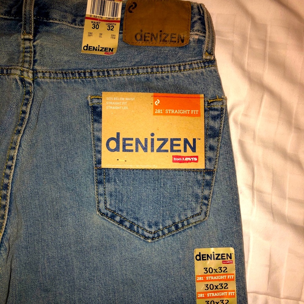 Denizen BNWT MENS 281 straight fit jeans